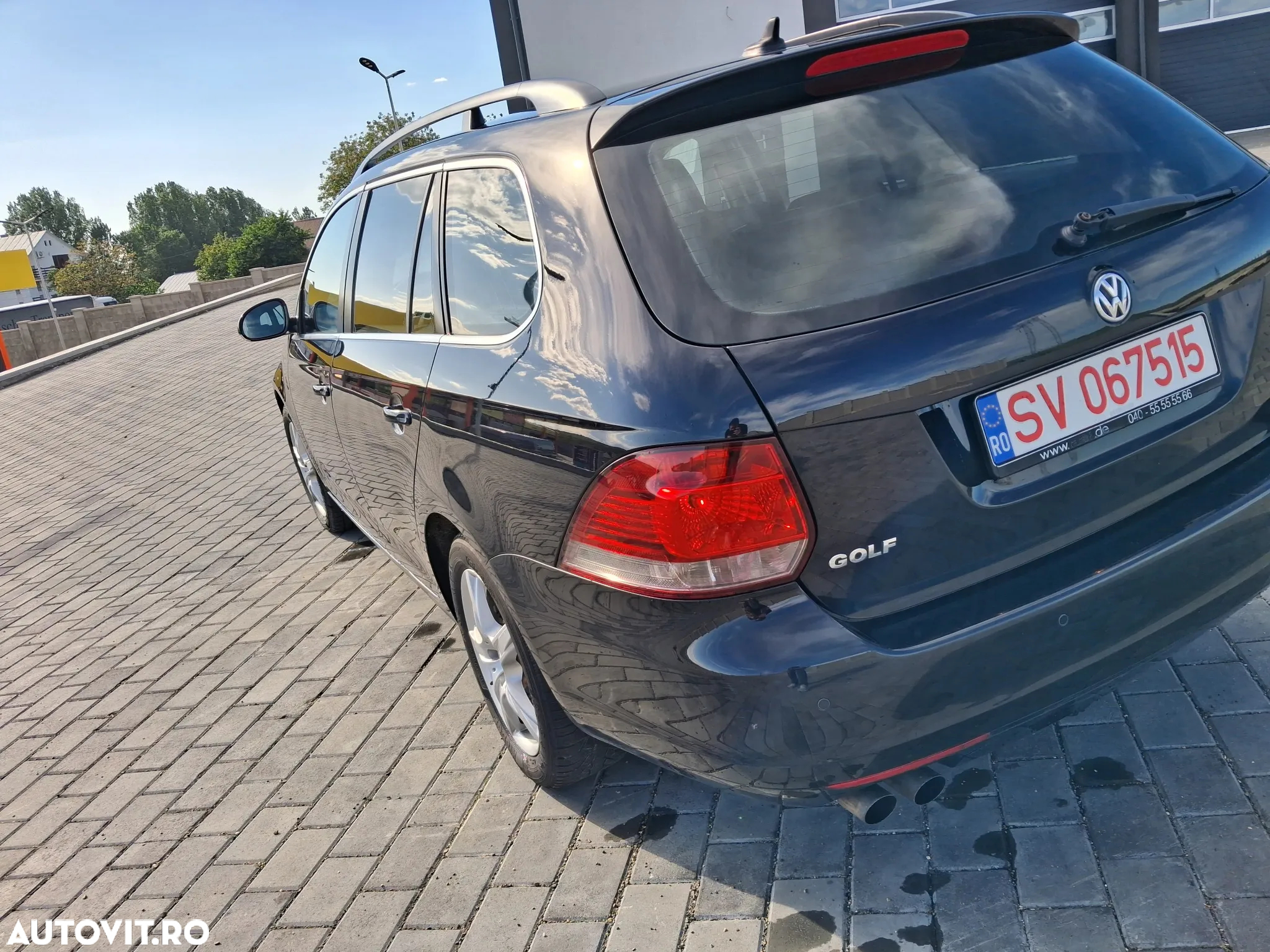 Volkswagen Golf - 8