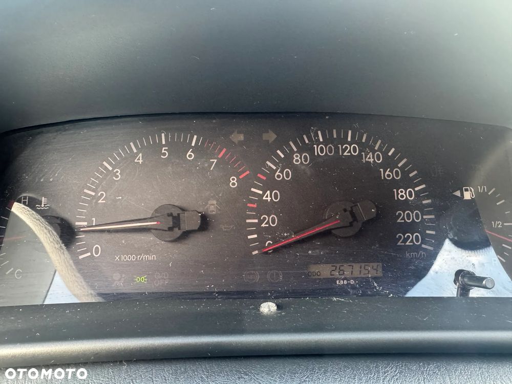 Toyota Corolla 1.6 VVT-i Prestige - 13