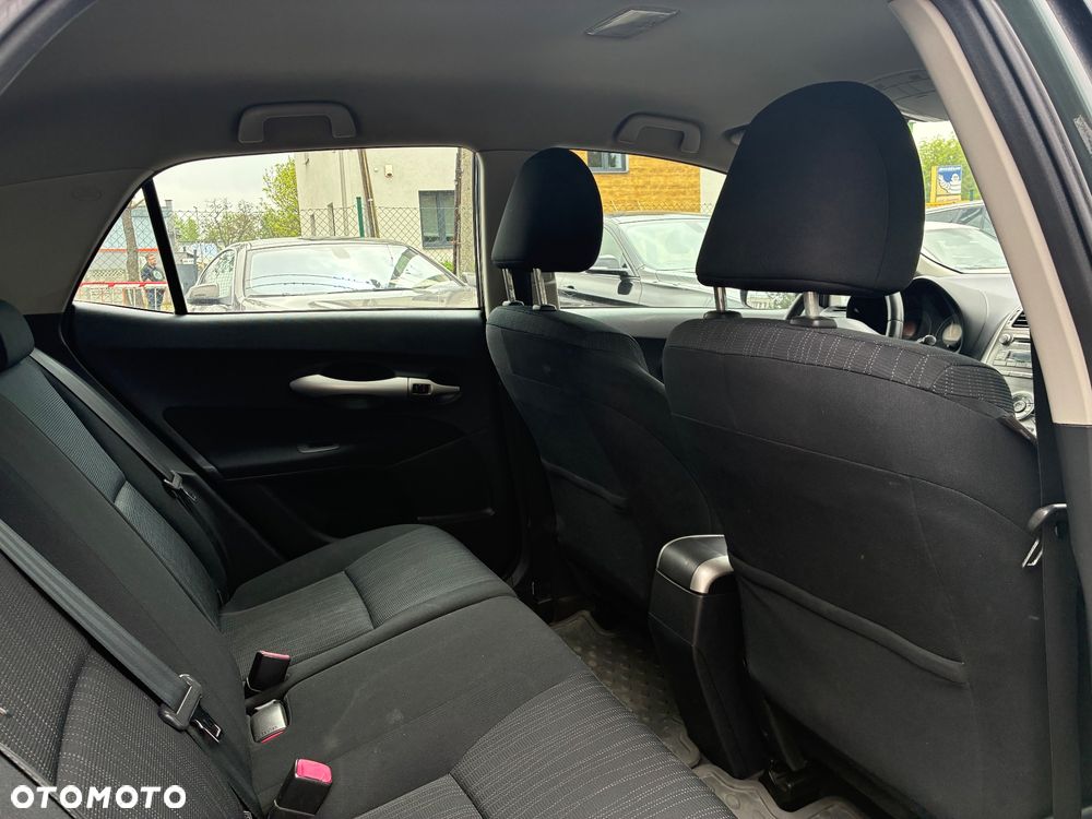 Toyota Auris - 12