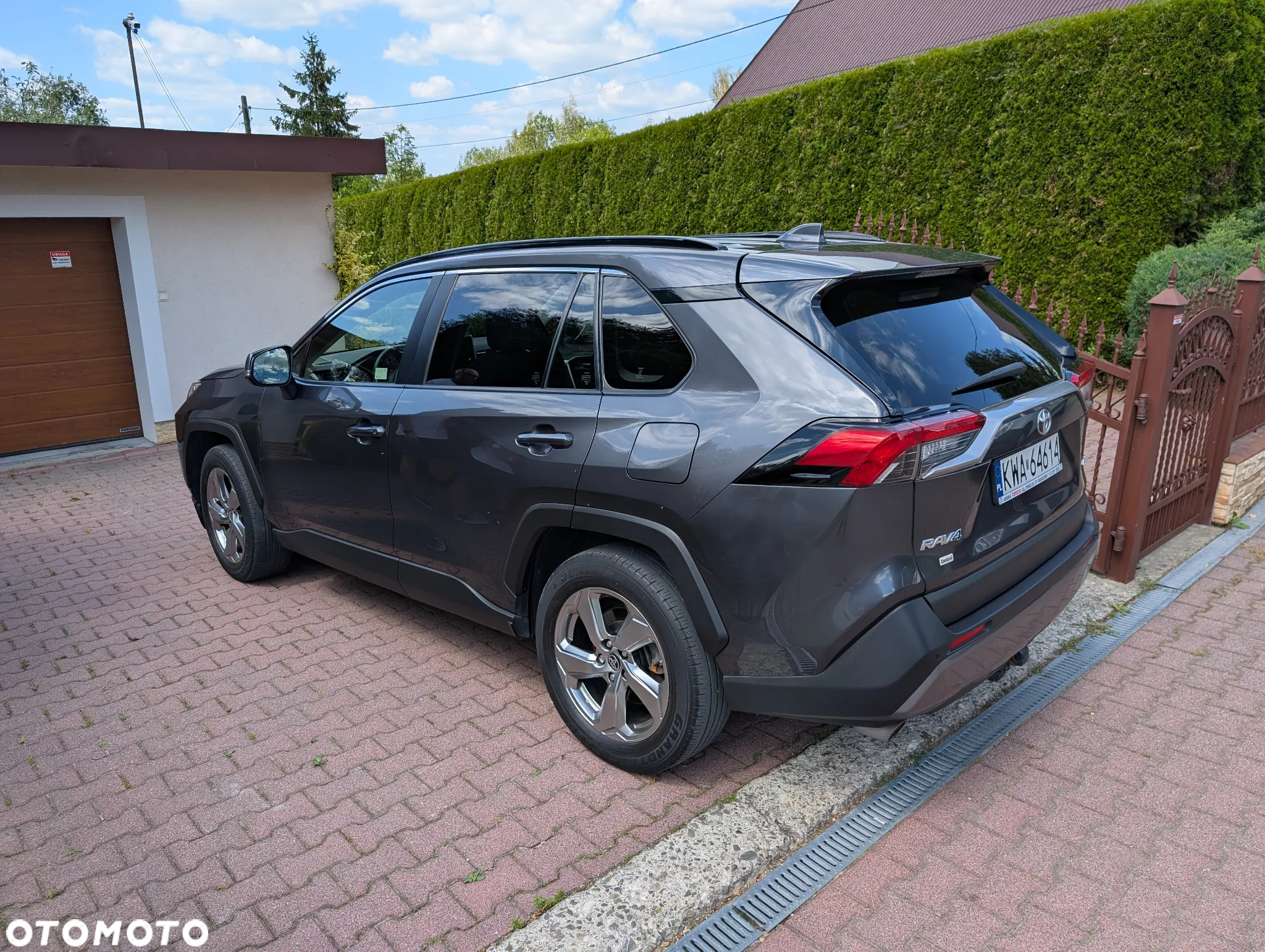 Toyota RAV4 - 3