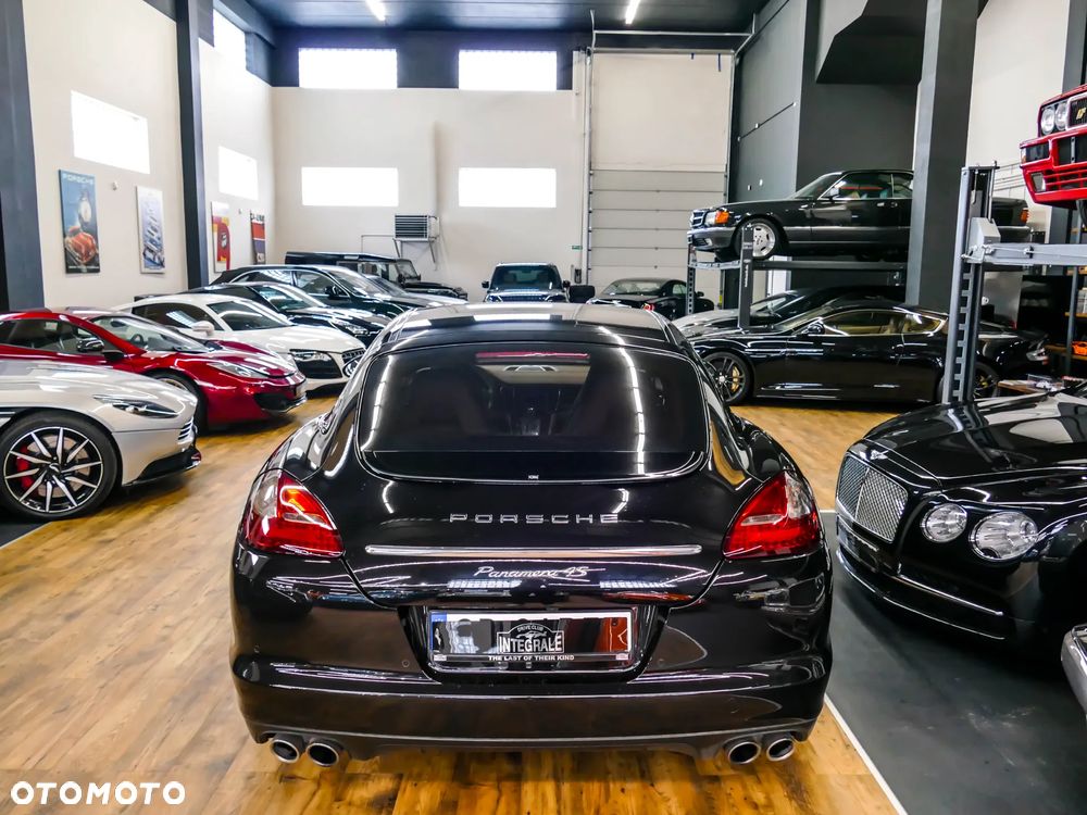 Porsche Panamera 4S PDK - 5