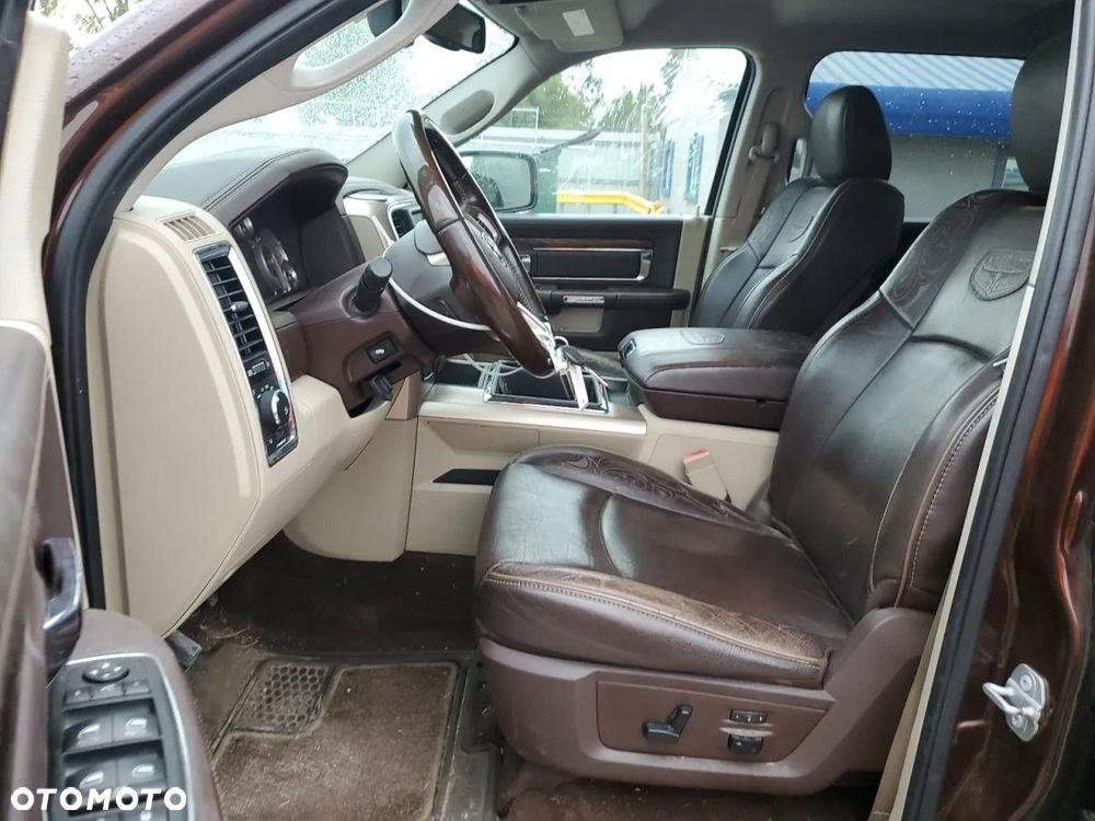 Dodge RAM 1500 5.7 4x4 - 7