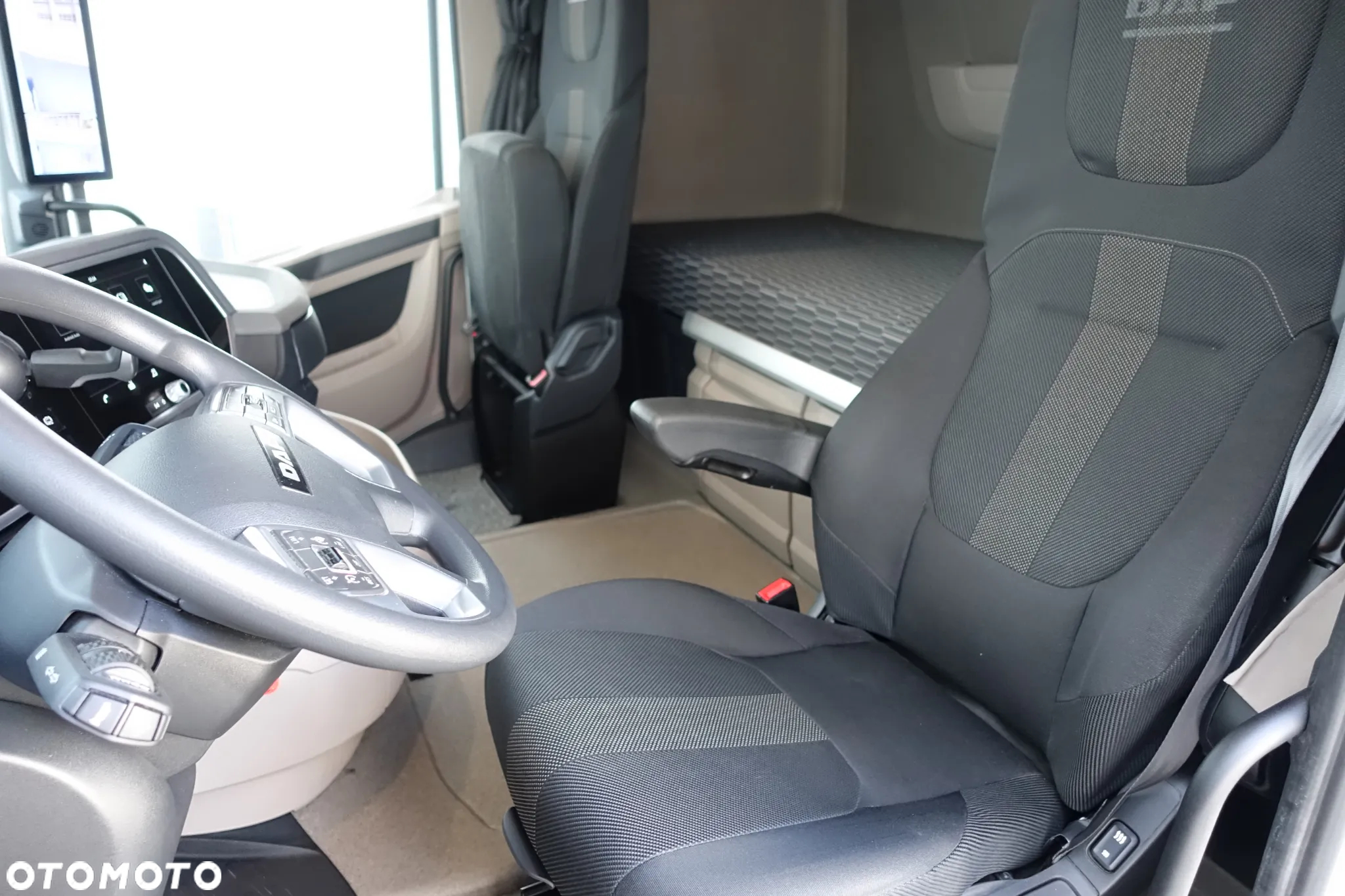 DAF XG - 10