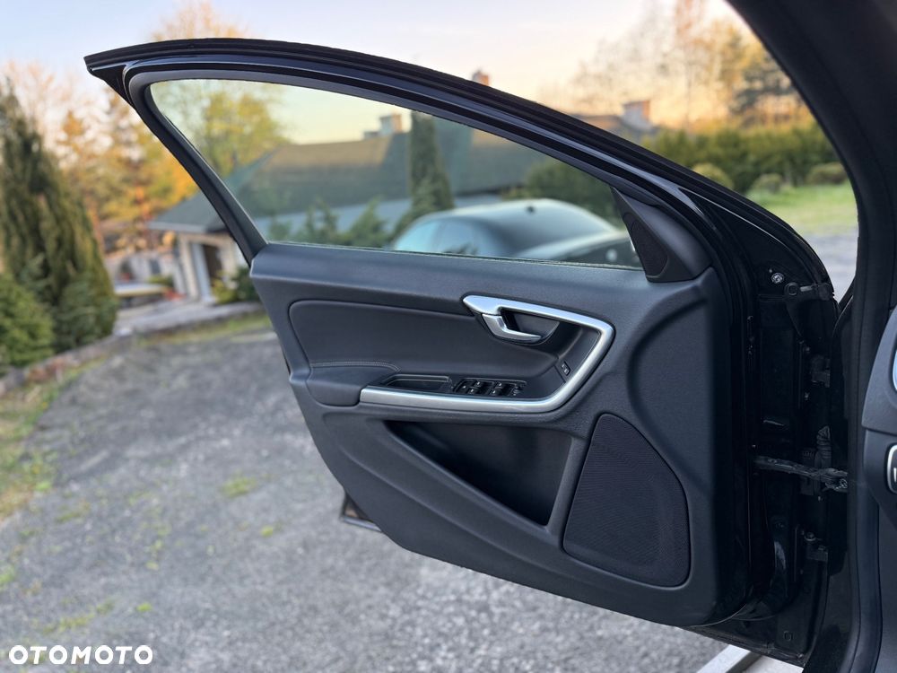 Volvo V60 D4 Edition Pro - 22