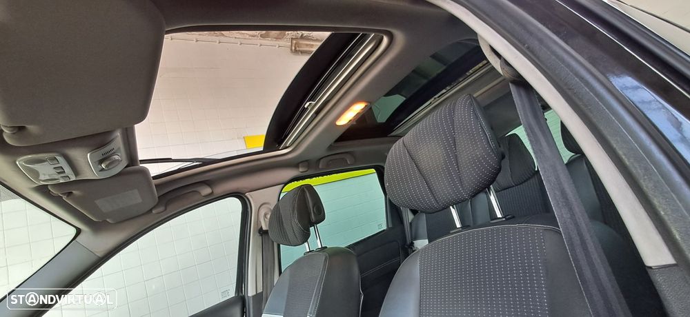 Renault Scénic 1.6 dCi Bose Edtion SS - 11