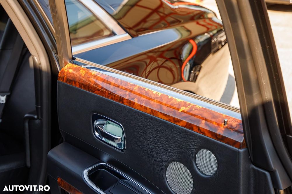Rolls-Royce Ghost - 11