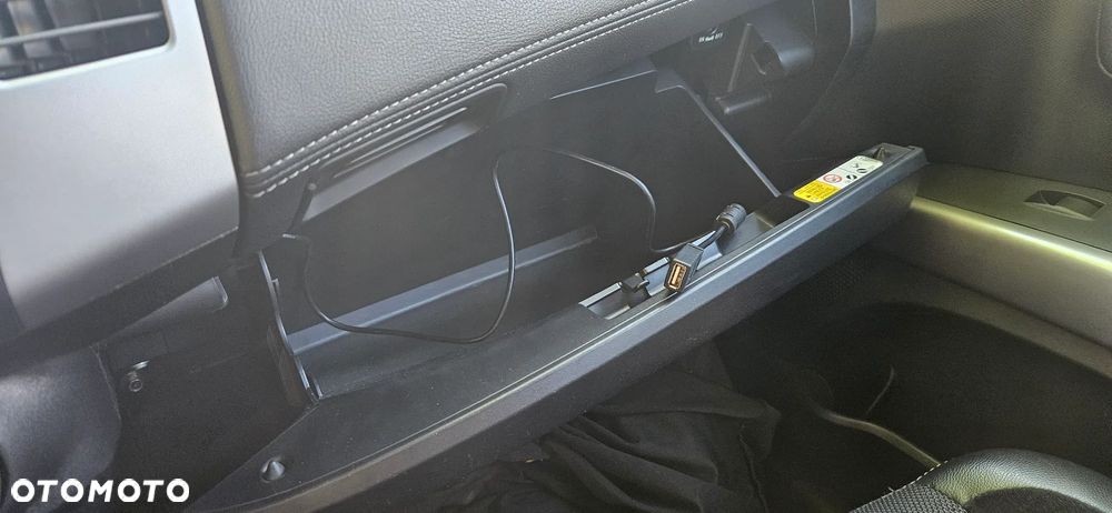 Mitsubishi Outlander - 20