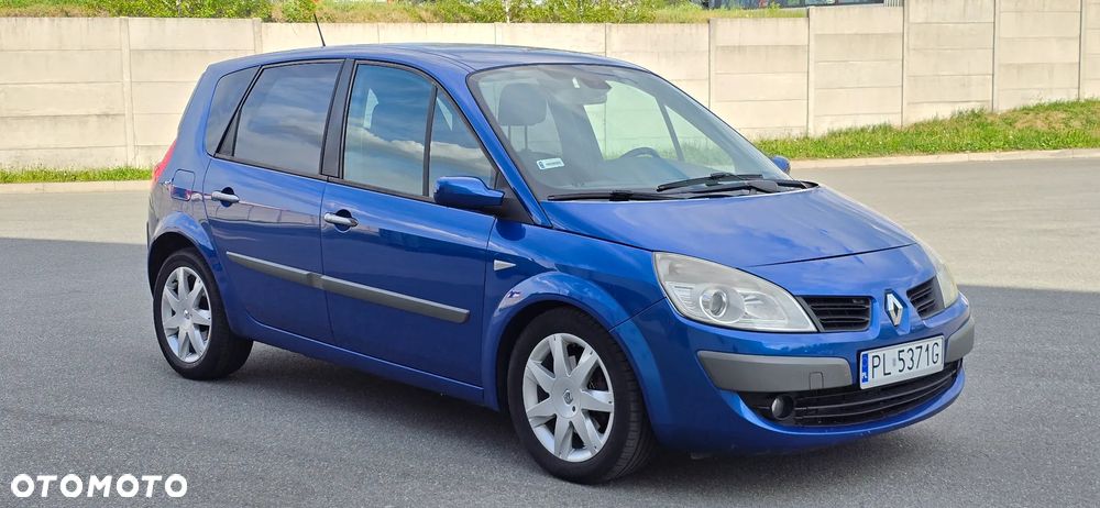 Renault Scenic 2.0 16V Emotion - 13