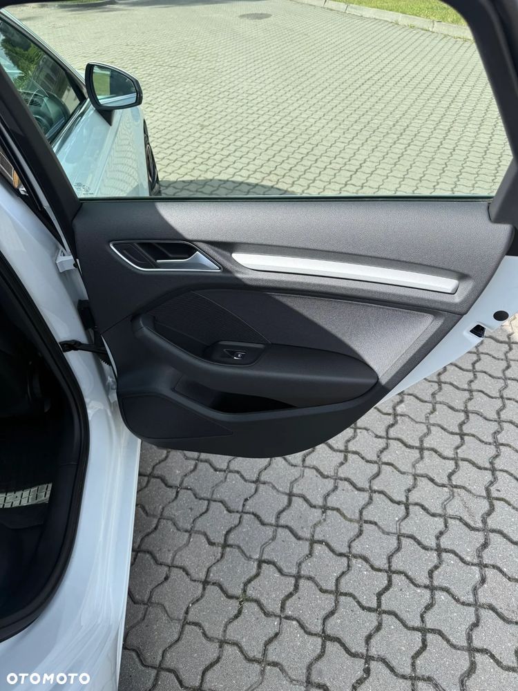 Audi A3 Sportback - 21
