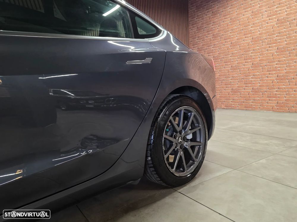 Tesla Model 3 Standard Range Plus RWD - 21
