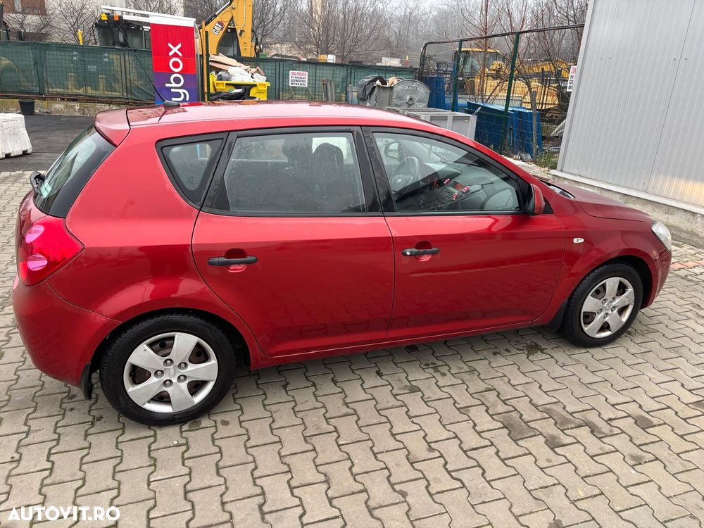 Kia Ceed 1.4 GSL BEST - 11