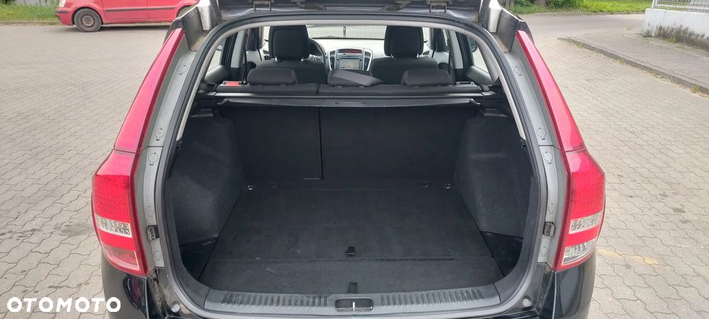 Kia Ceed 1.6 CVVT Dream-Team Edition - 6