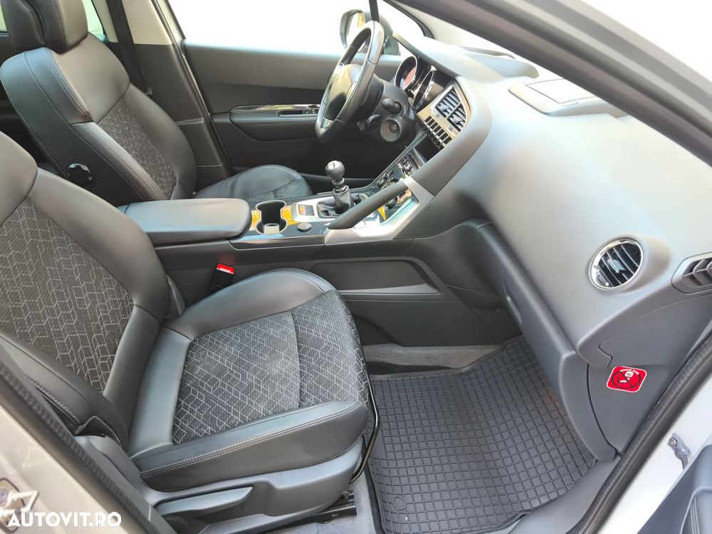 Peugeot 3008 HDi FAP 150 Premium - 16