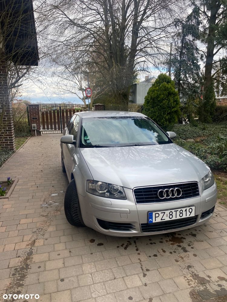 Audi A3 3-drzwiowe 1.2 TFSI Attraction - 1
