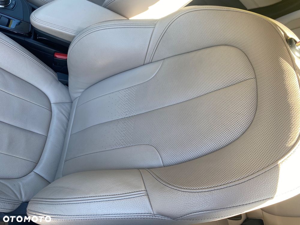 BMW X1 - 32