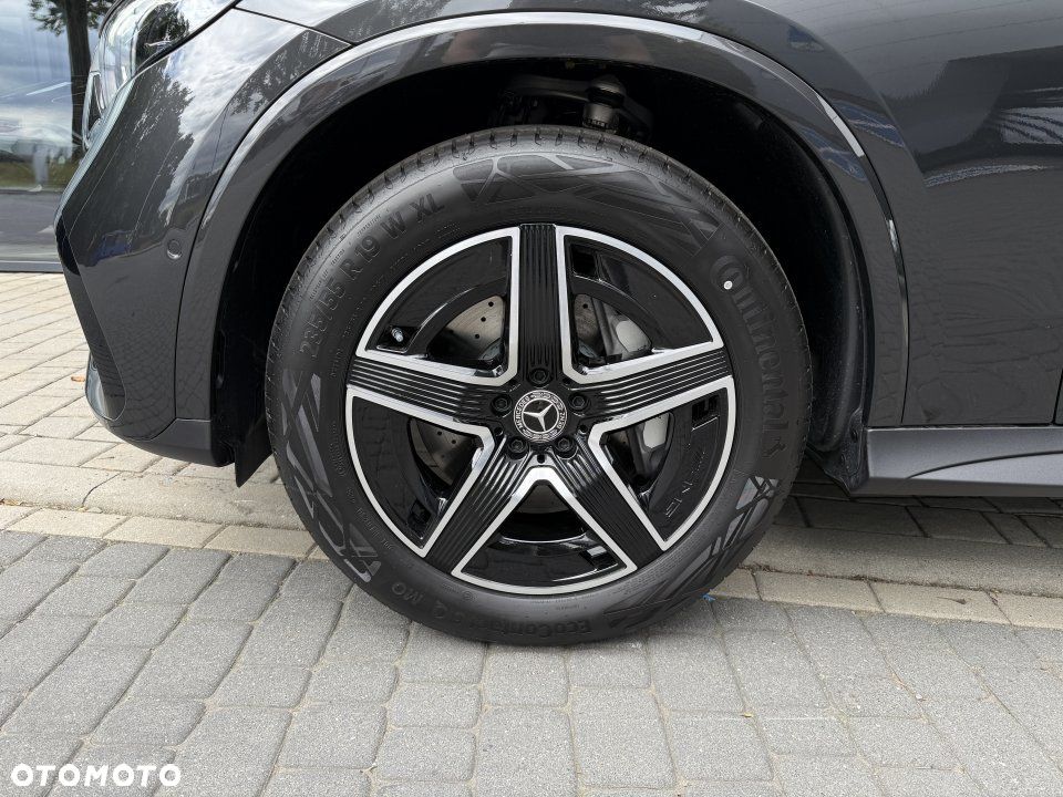Mercedes-Benz GLC - 7