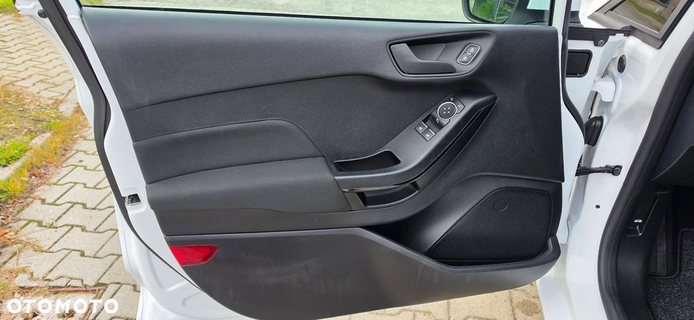 Ford Fiesta - 28