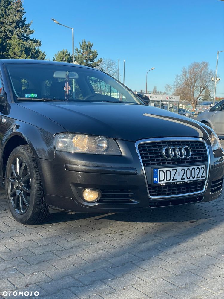 Audi A3 Sportback 1.6 Ambiente - 2