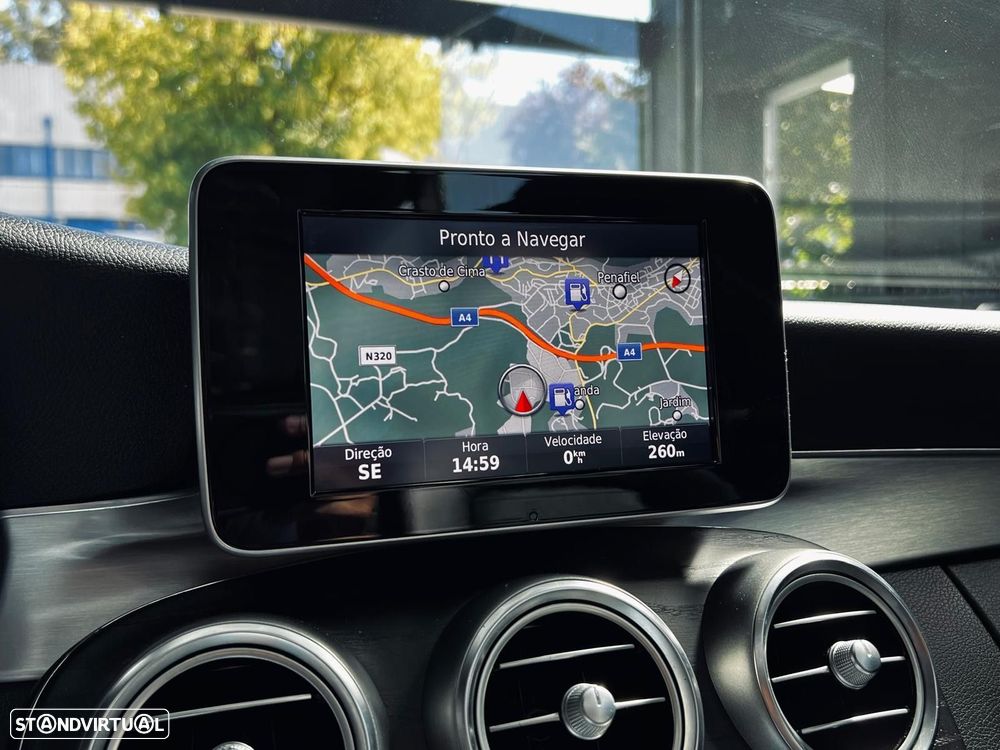 Mercedes-Benz C 220 d Cabrio AMG Line - 32