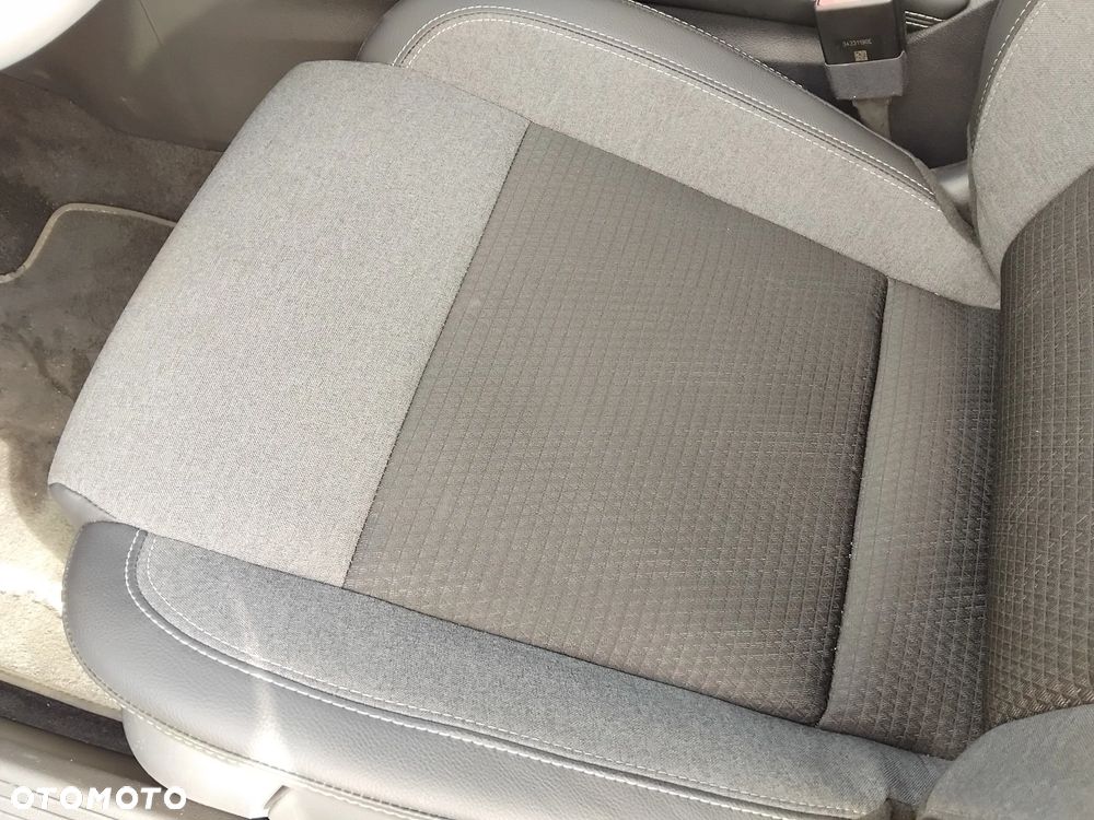 Nissan Qashqai 1.3 DIG-T MHEV N-Connecta Xtronic - 24