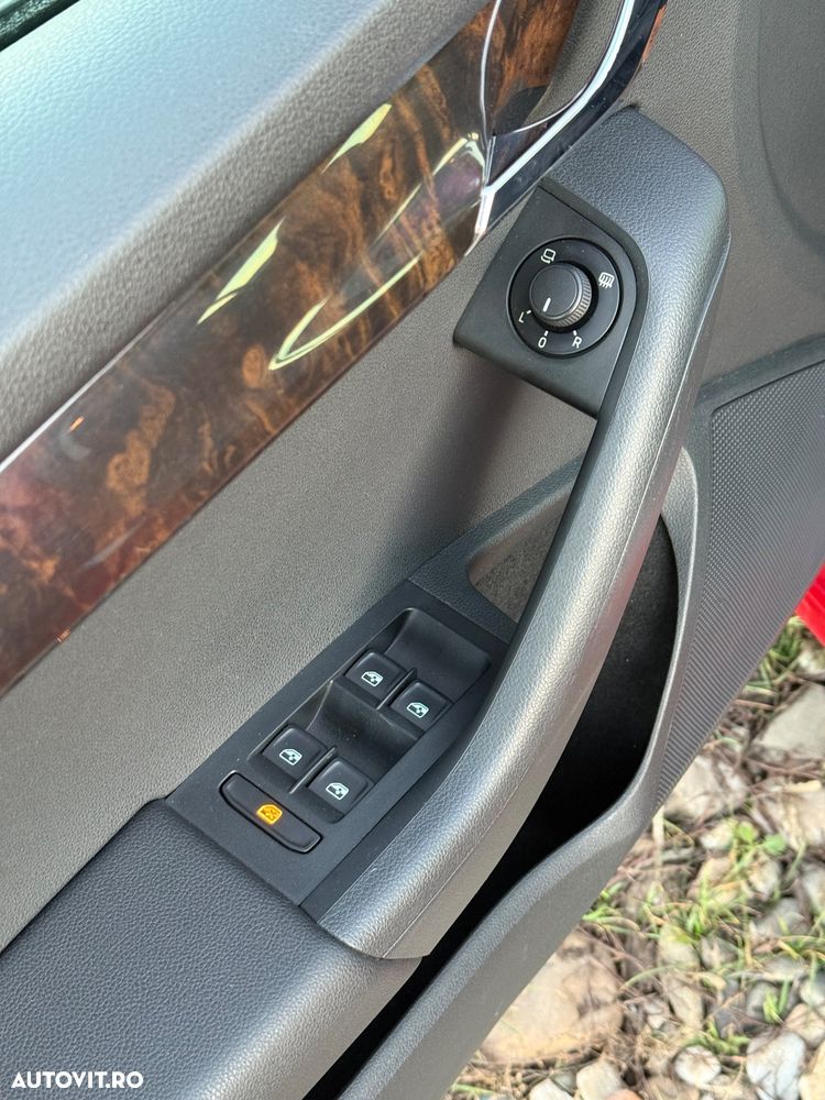 Skoda Octavia 2.0 TDI 4X4 DSG RS - 17