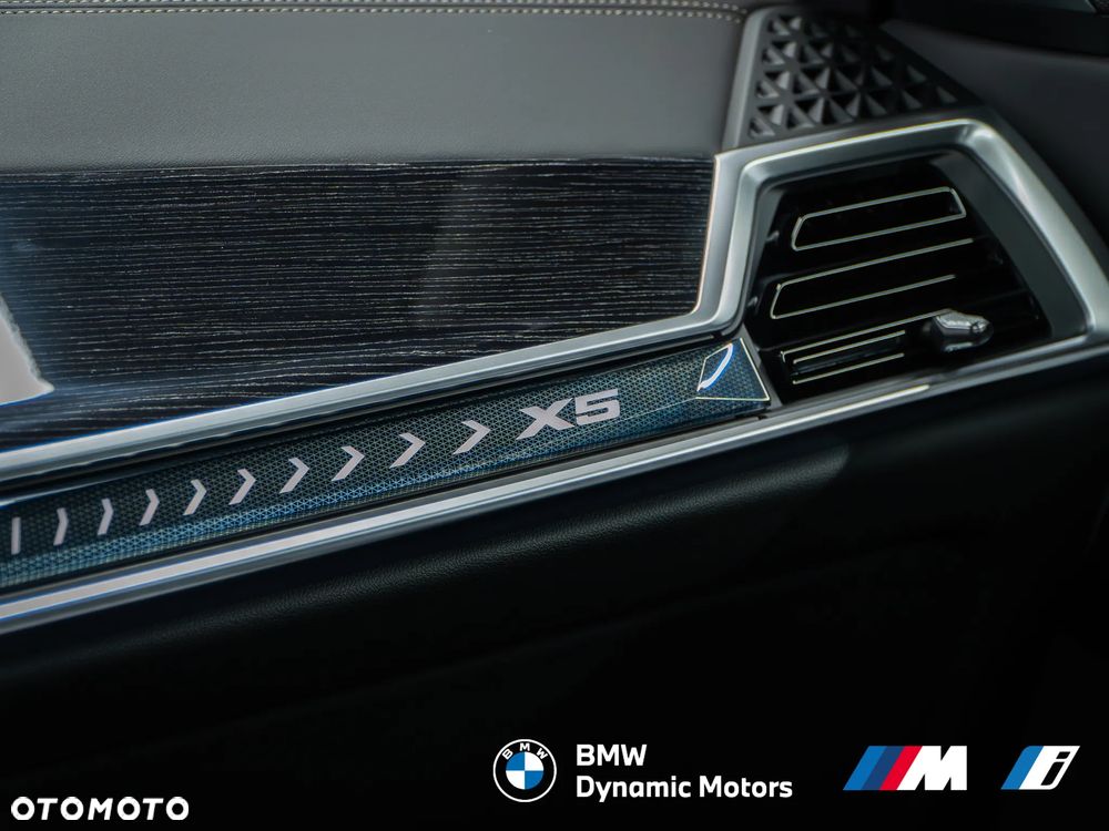 BMW X5 xDrive40i - 32