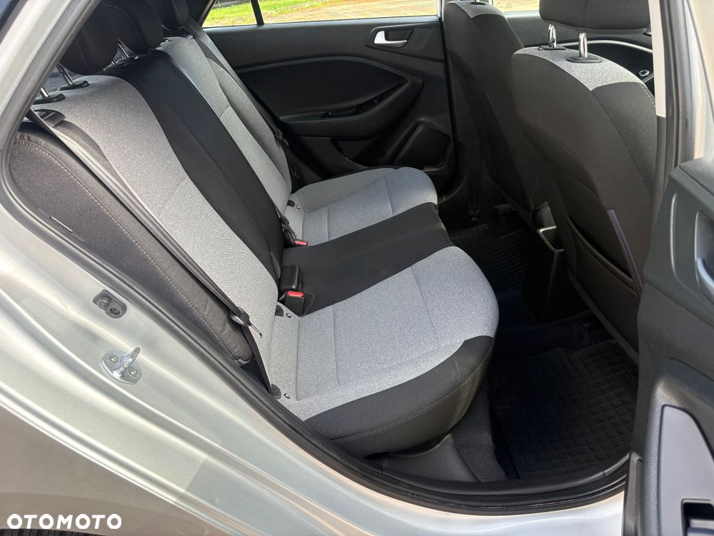 Hyundai i20 blue 1.2 Advantage+ - 20