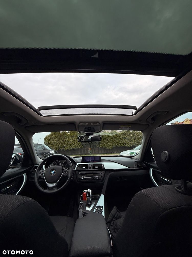 BMW Seria 3 316i - 10