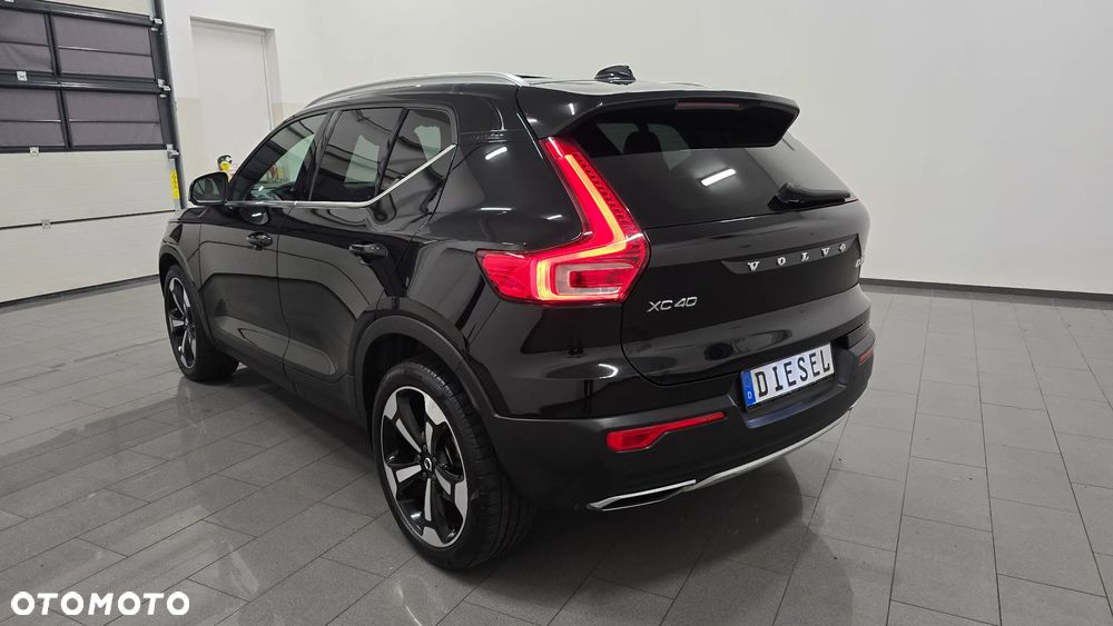 Volvo XC 40 D4 AWD Inscription - 4
