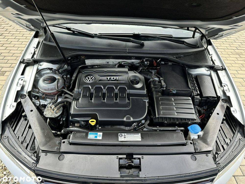Volkswagen Passat Variant 2.0 TDI SCR Comfortline - 34