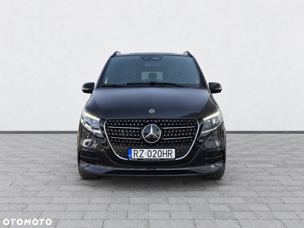 Mercedes-Benz Klasa V - 7