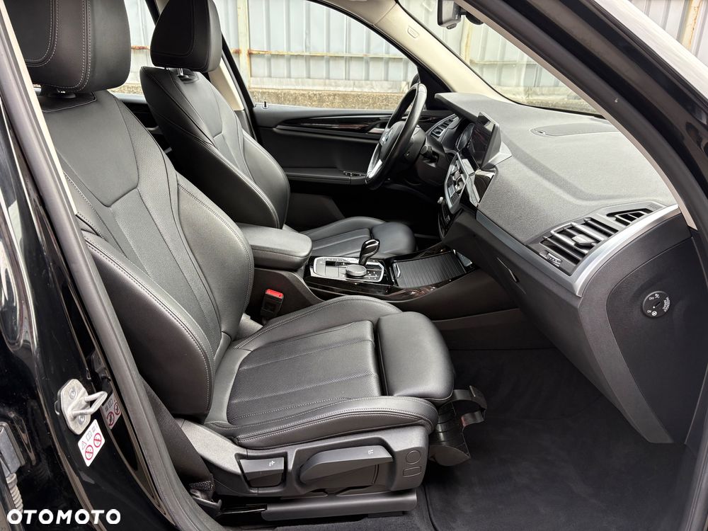 BMW X3 xDrive20i GPF - 24
