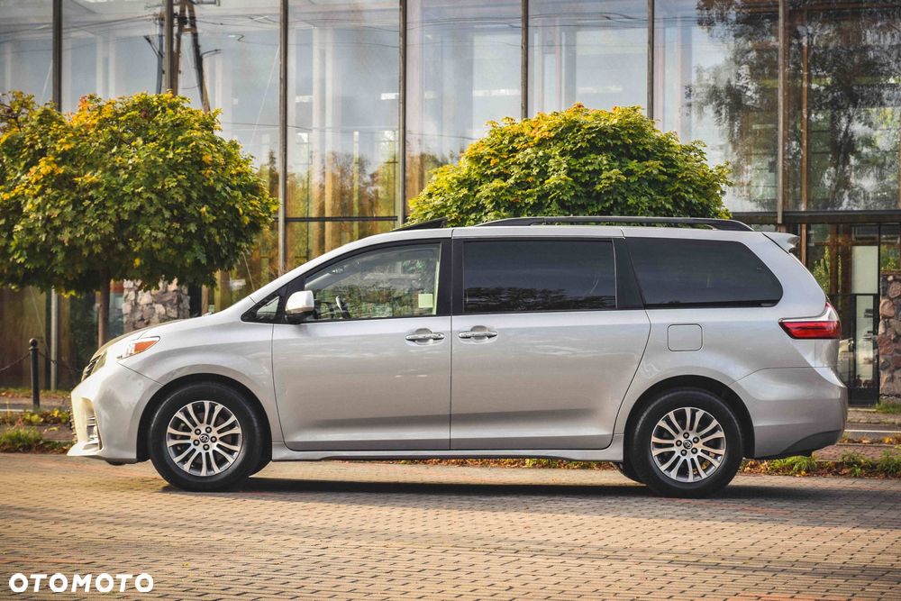 Toyota Sienna 2018 photo 4