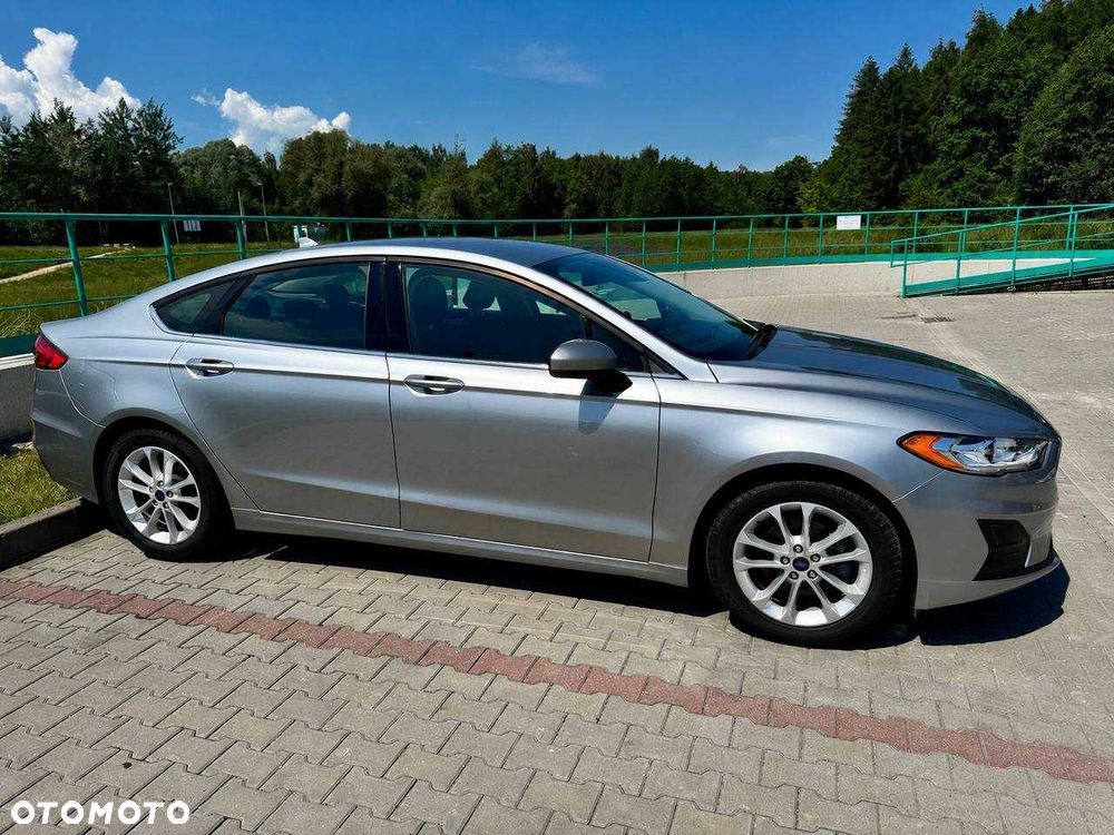 Ford Fusion - 5