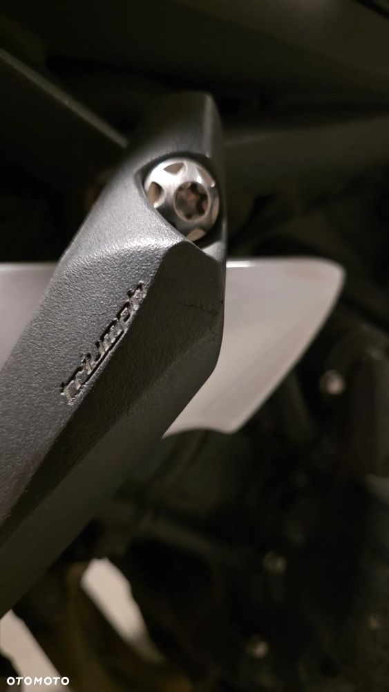 Triumph Street Triple - 14