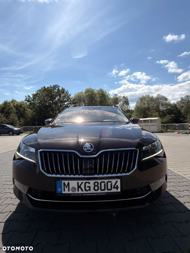 Skoda Superb 2.0 TDI Ambition DSG - 4