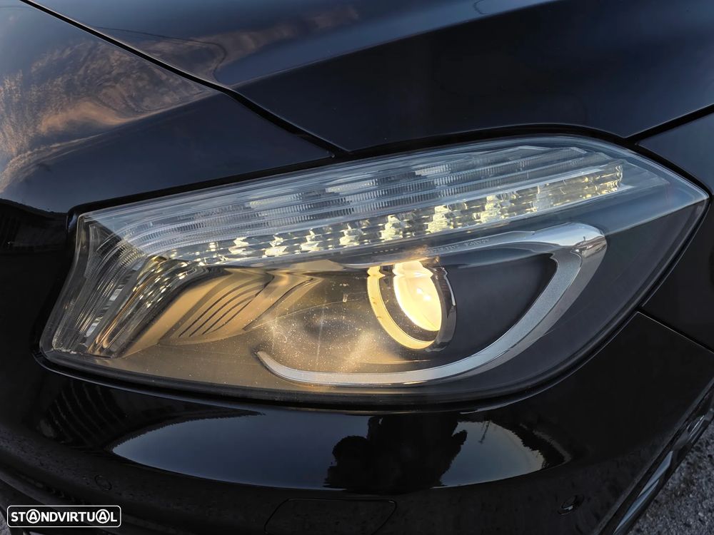 Mercedes-Benz A 180 d AMG Line - 23