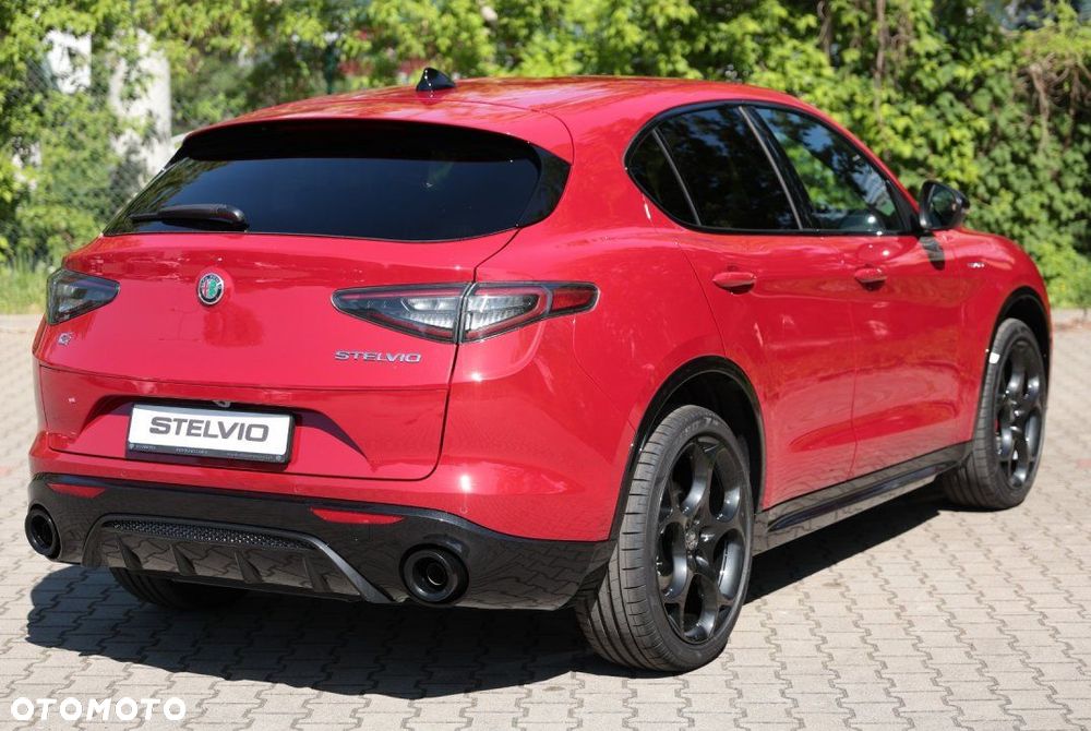 Alfa Romeo Stelvio - 6