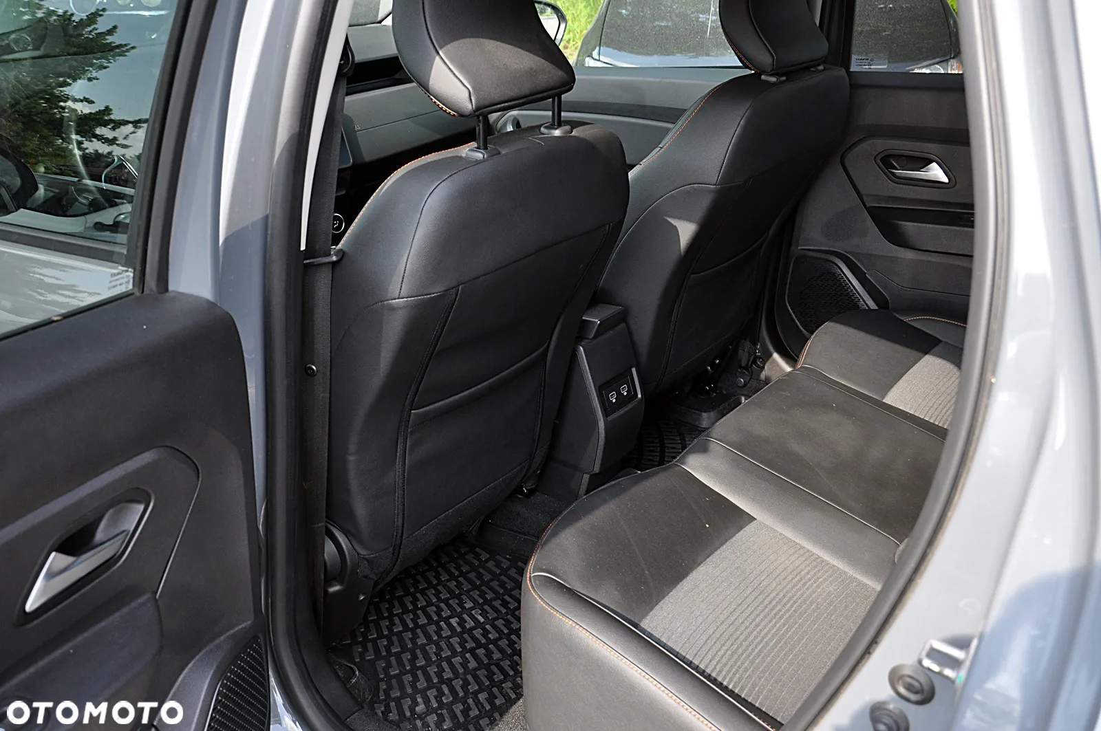 Dacia Duster 1.0 TCe Prestige - 27