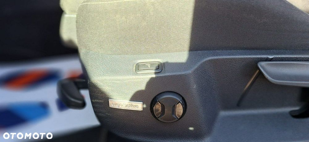 Volkswagen Golf - 20