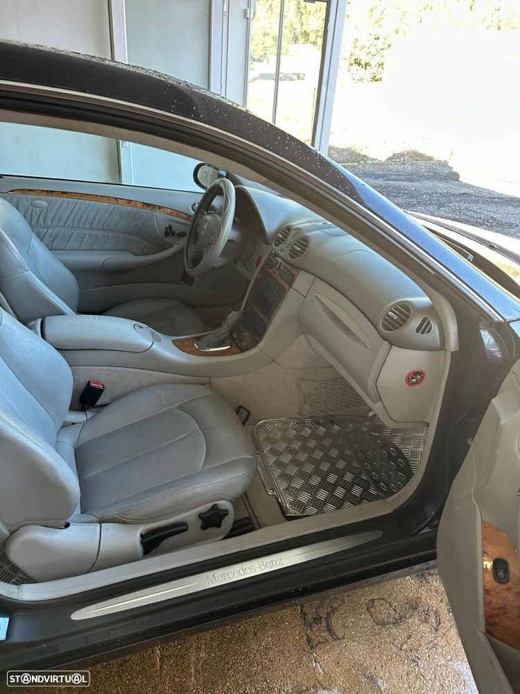 Mercedes-Benz CLK 270 - 11
