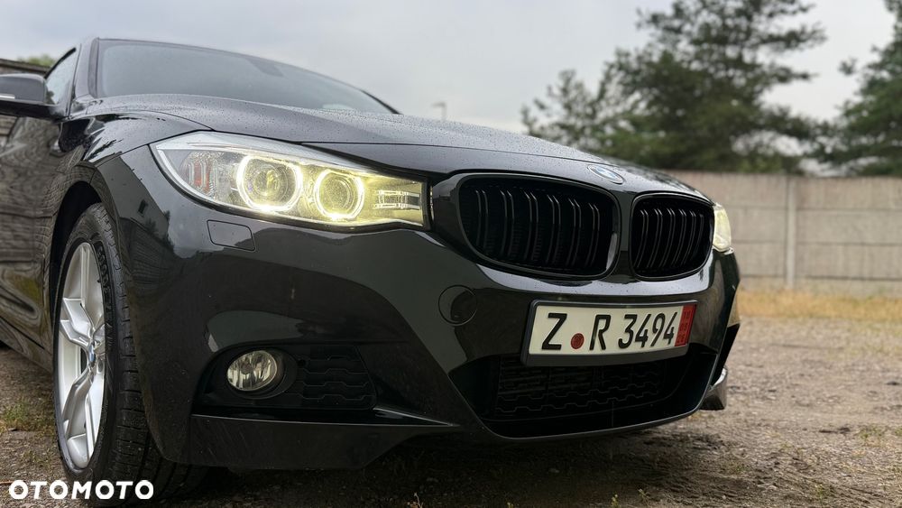 BMW Seria 3 320d xDrive - 31