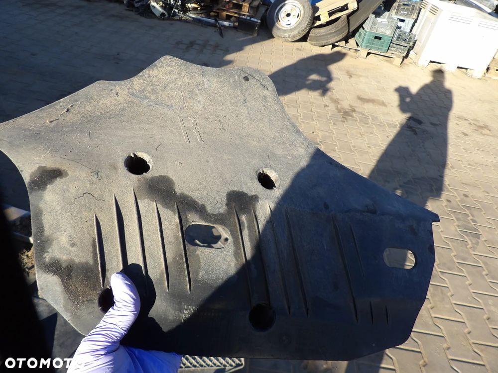 BMW - F30,F31 - OSŁONA PODWOZIA - LEWA /PRAWA STRONA ZDERZAKA - CENA ZA 1 SZT - 7258047  7258048 - 1