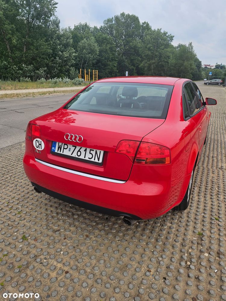 Audi A4 Limousine - 7
