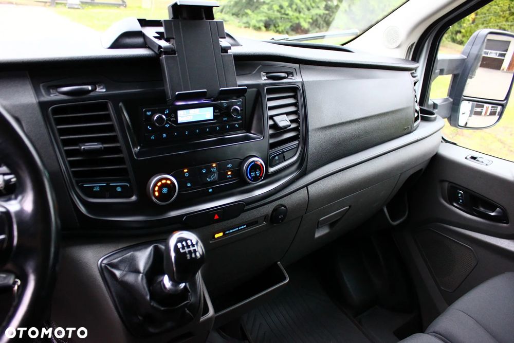 Ford TRANSIT BRYGADÓWKA 2.0 TDCI 130KM 7 OSÓB PAKA PLANDEKA OŚWIETLENIE ROBOCZE - 16