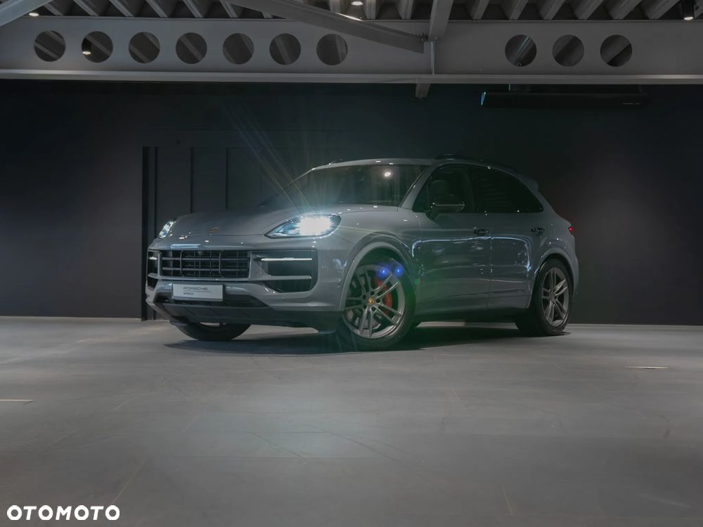 Porsche Cayenne - 8