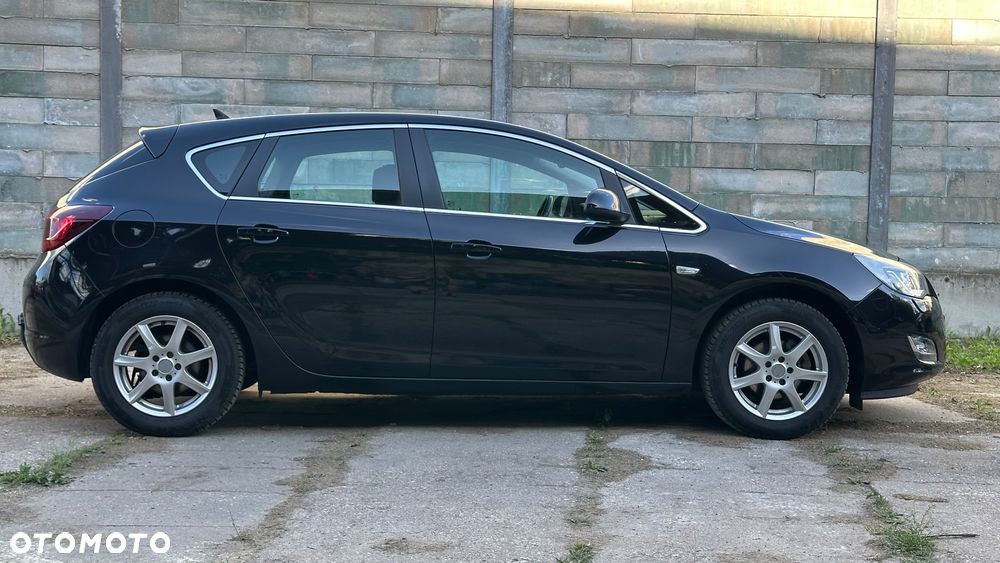 Opel Astra 1.4 Turbo Cosmo - 12