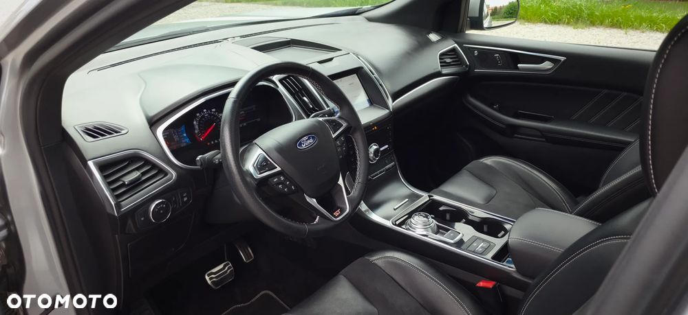Ford Edge - 9