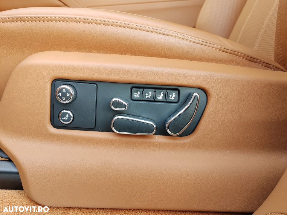 Bentley Bentayga V8 - 13