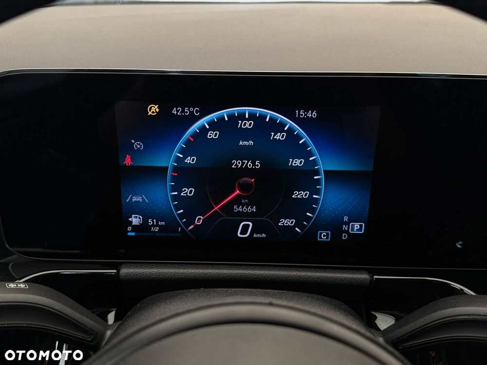 Mercedes-Benz GLA - 20
